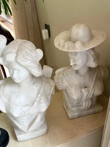 Pair of Vintage real Marble Bust Statues — Decorative Garden/Indoor Sculptures