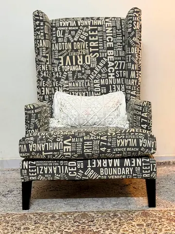 Upholstered Accent Wingback Armchair in Grey Text Print