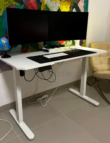 Selling New Electric Standing Desk 120x60cm Height Adjustable, Sit Stand Desk with Memory
