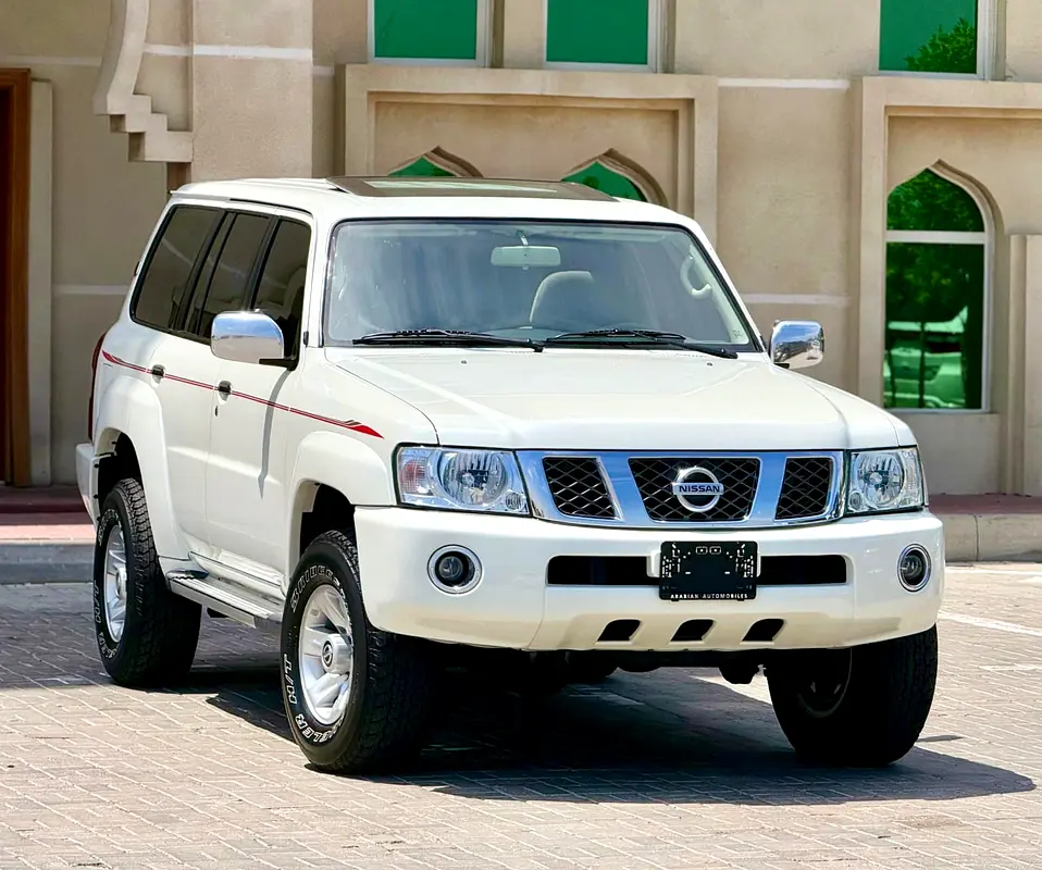 Nissan Patrol Safari 2019 — photo 1 of 19