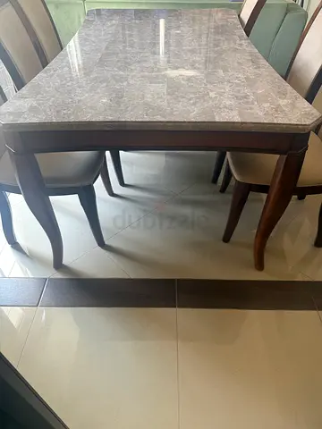 Dining Table with 6 chairs