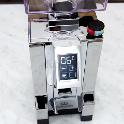 Eureka Mignon Perfetto Coffee Beans Grinder, with Digital Dose Display - Chrome