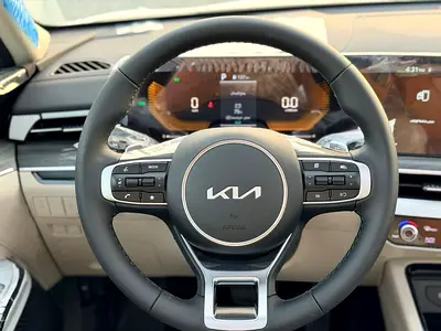 صورة 13 لـ 2026 KIA K5