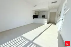 Fitted Kitchen garden view premium building