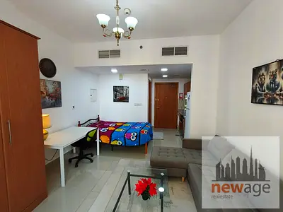 Luxury Furnished | Bright Studio | Lake View