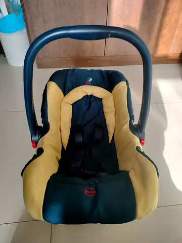 Baby car chair