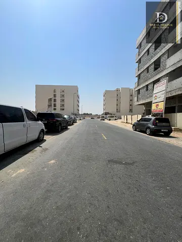 📍 Location: Muwaileh Commercial, Sharjah 📐 Plot Area: 4,950 Sq. Ft. 🛣️ Prime Location on a 24-Meter Road