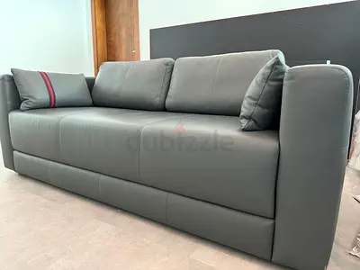 Now! by hülsta Wilson Sofa Bed, leather anthracite, Premium High-End German Furniture (was 27K AED)