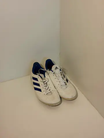 EU 42 Mens Football Boots | Adidas Predator 18.4 TF