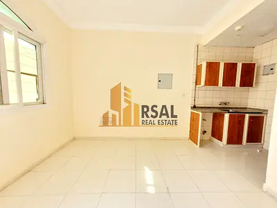 Lavish apartment Studio flat// Seprt kitchen no deposit Cash// on road building// Ready to move