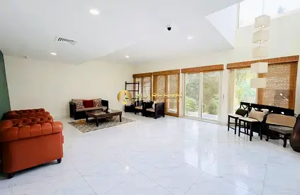 5BR Huge Villa l Unique Availability l Landscaped