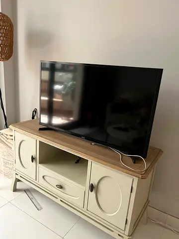 32 inch Samsung Smart TV