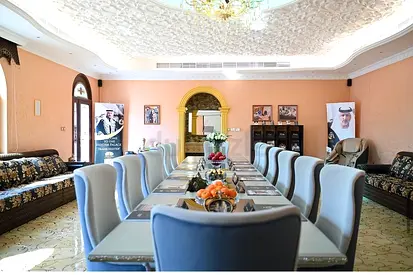 Dinning Table