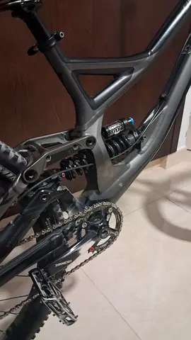 Specialized Demo 8. Amazing condition (read desc)