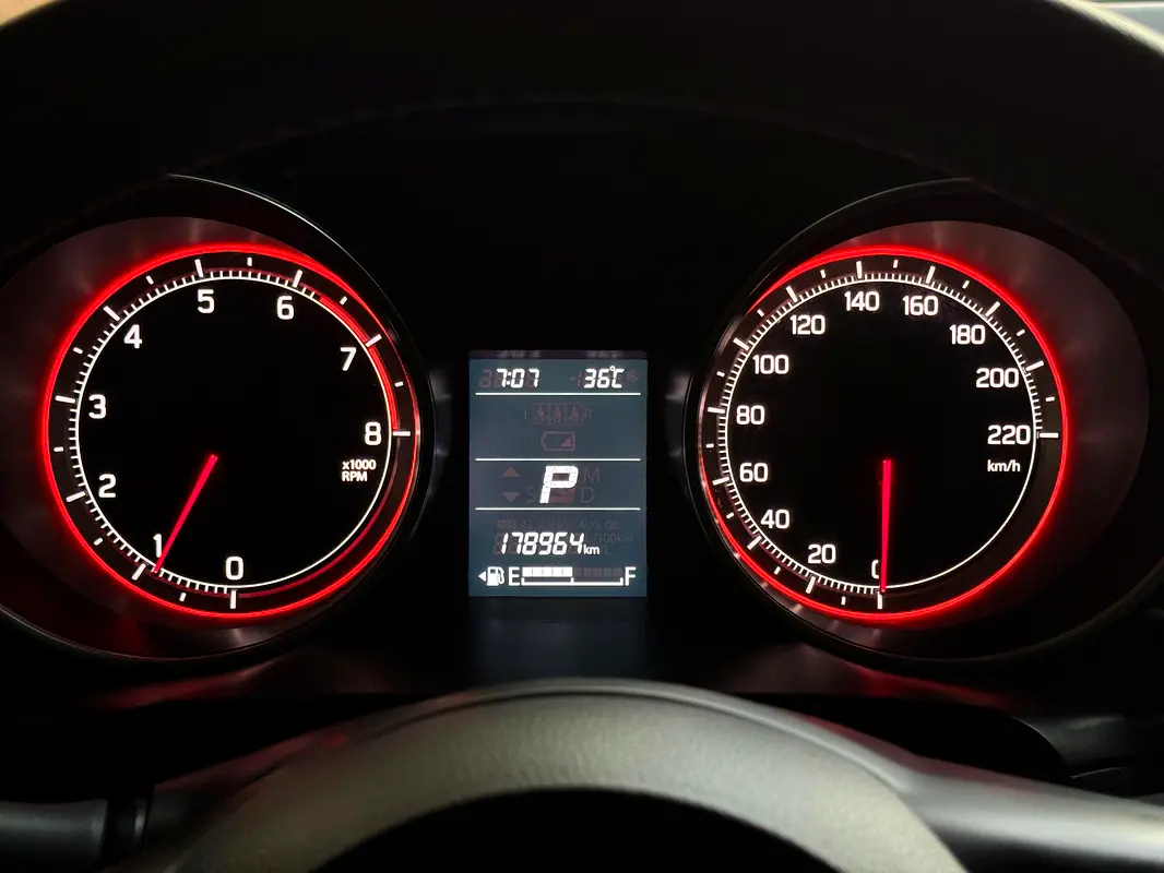 Suzuki Swift 2020 — photo 1 of 4