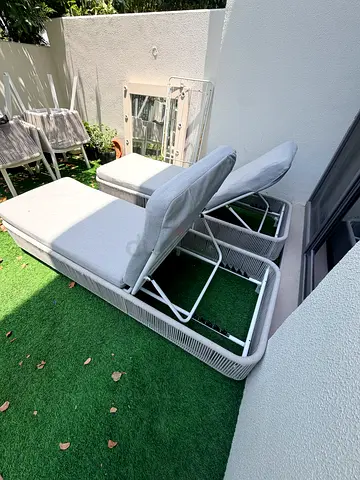 Loungers