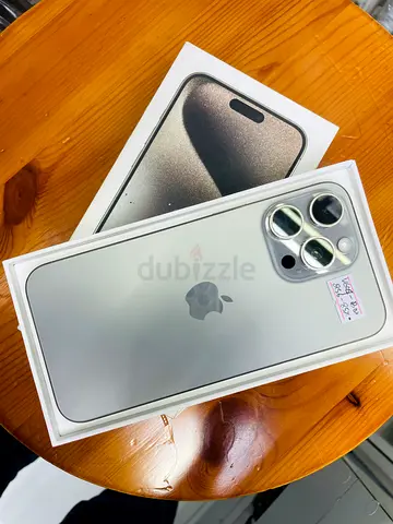 Iphone 15 pro max 256gb with box Screen dot on side