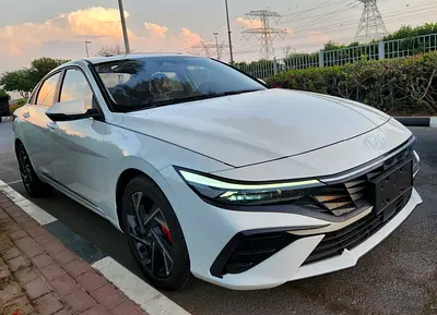 2025 Hyundai ELANTRA 缩略图 3