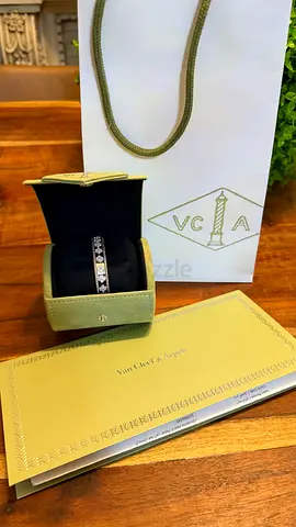 Van cleef perlee clover diamond bracelet