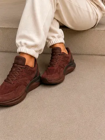 New Balance MT100 Brown suede casual sneaker, size unused in box