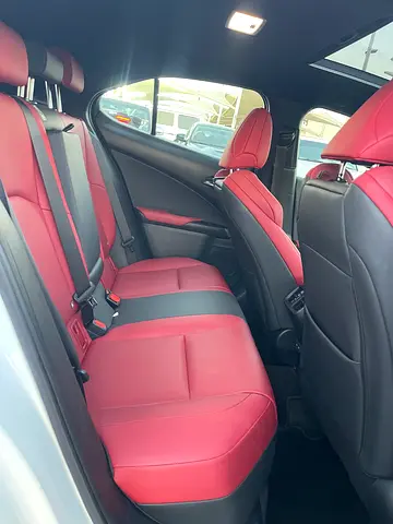 صورة 16 لـ 2023 Lexus UX-SERIES