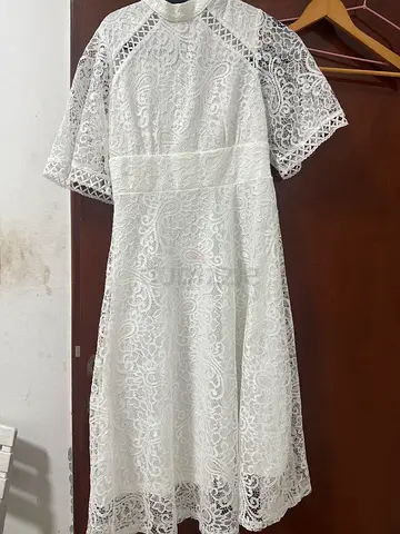 Elegant White Floral Lace Dress