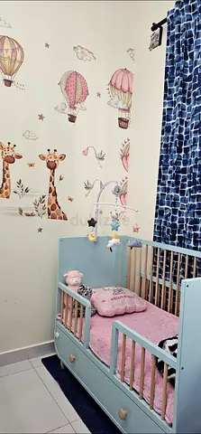 Baby Crib with cleavemama mattress