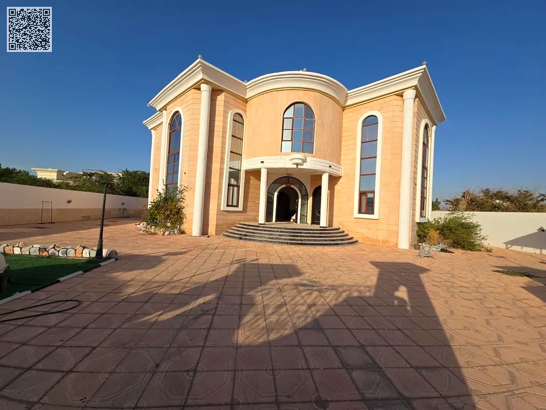 Spacious 8 Master Bedroom Villa with Big Yard | 4 Payments | AED 165K in Dhait South