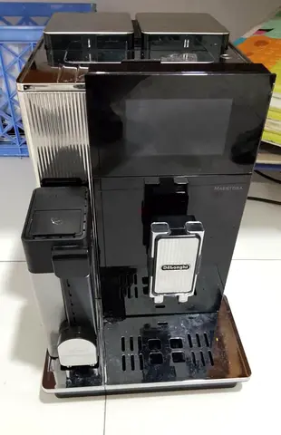 DeLonghi Fully Automatic Espresso Coffee Machine - Excellent for Home Use