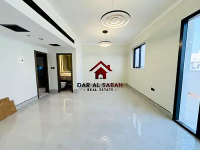 6 cheque payment/deposit cheque/1 month free/with tarcce/brand new building/ready to move!
