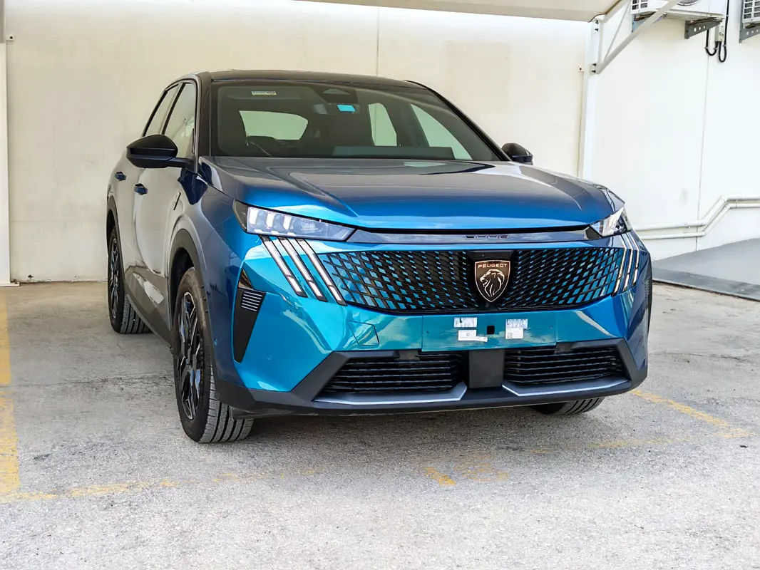 Peugeot 3008 2025 — photo 1 of 19