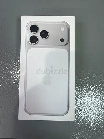 I phone 17 pro Max - 512 GB Silver - UAE spec
