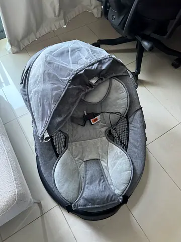 Larex electronic baby swing