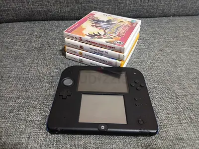 Nintendo 2Ds with 4 games and charging cable