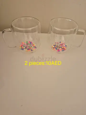 Set of 2 double-walled glass mugs - lightly used