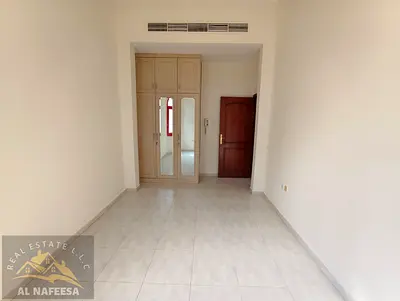READY TO MOVE - PRIVATE ENTRANCE - COVERED PARKING