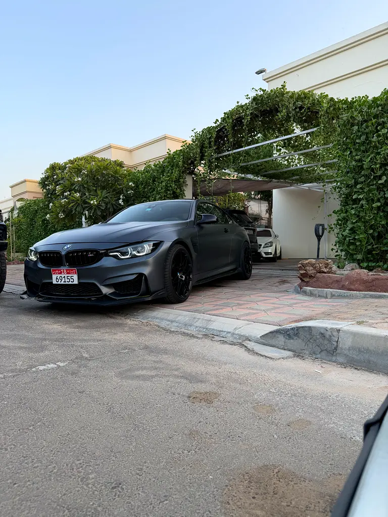 BMW M4 2020 — photo 1 of 11