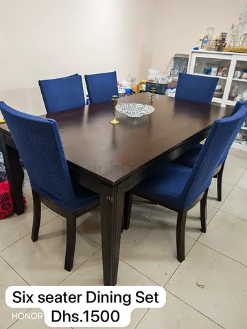 Dark Wood 6-Seater Dining Table