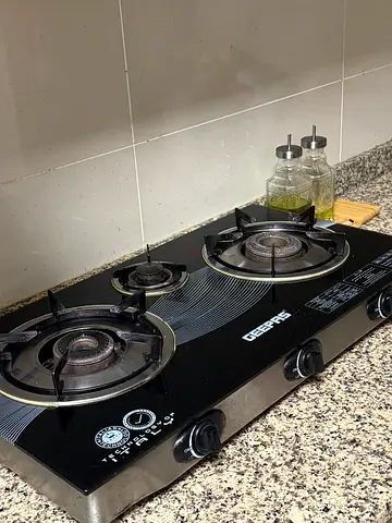 Built-in 3-Burner Gas Hob (Used) - Good Working Condition