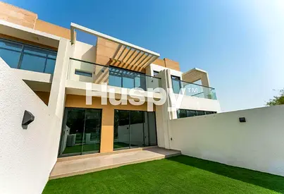 Single Row | Park Backing | Park Residence