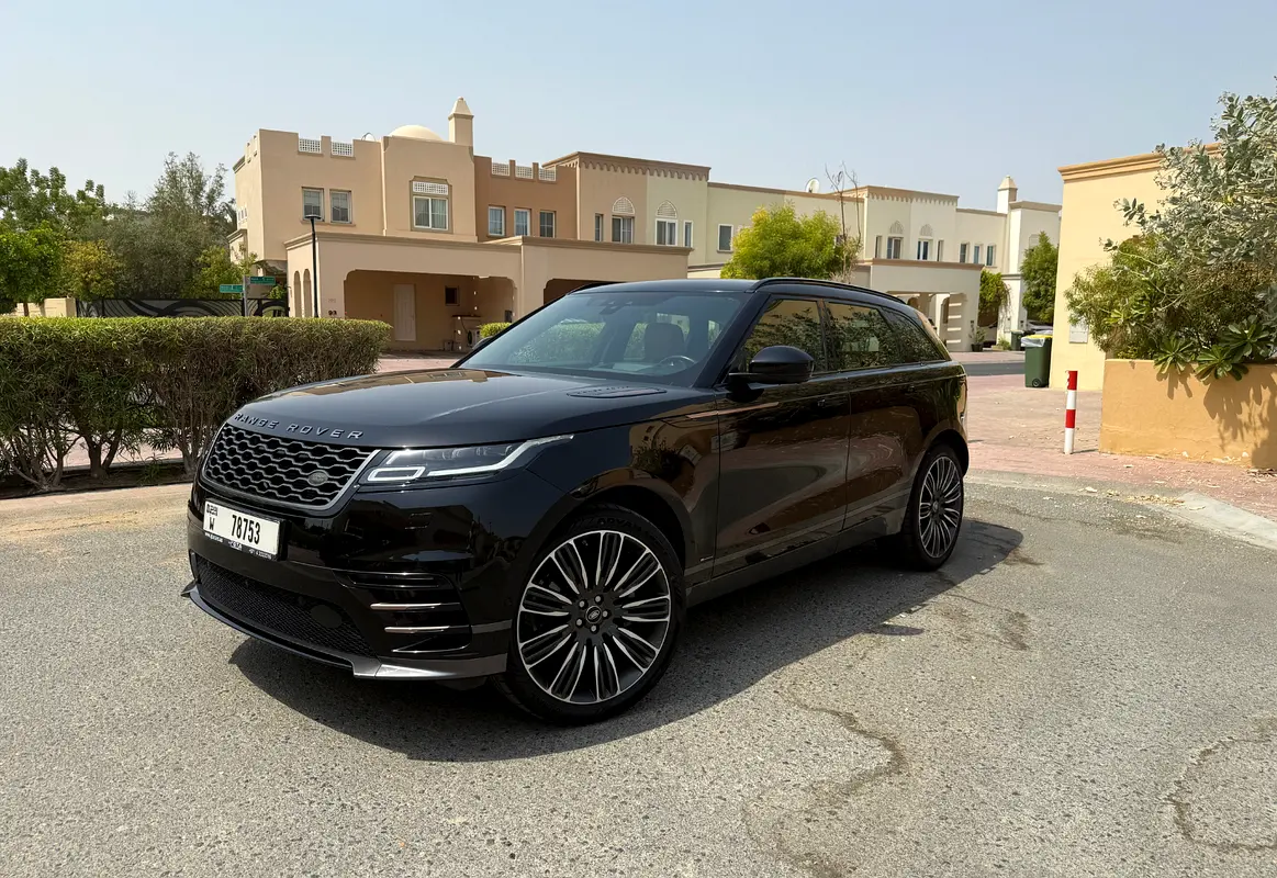 Land Rover Range Rover Velar 2018 — photo 1 of 7