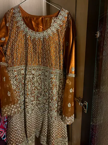 Mehndi dress pakistani