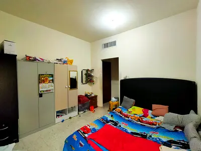 MASTER BED ROOM FOR RENT.