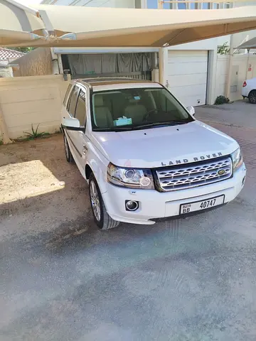 LR2 GCC Spec white Land Rover