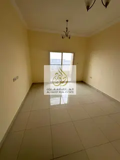 Two bedrooms and a living room, first occupancy, 3 bathrooms, separate living room, large area in Ra