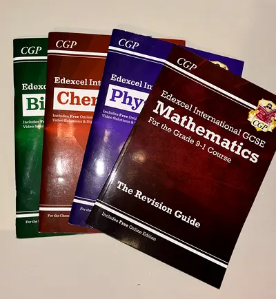 ULTIMATE EDEXCEL IGCSE Book pack - Chemistry , Physics , Biology , Maths - CGP  TEXTBOOKS