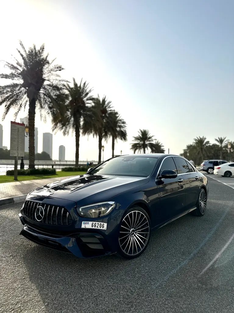 Mercedes-Benz E-Class 2019 — photo 1 of 17
