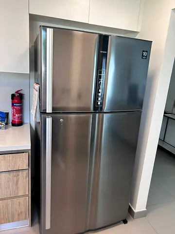 Hitachi refrigerator 990litter