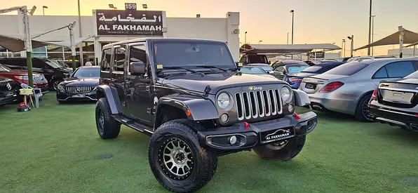 Jeep Wrangler Sahara Unlimited 2016 | Canadian Specs | Well Maintained