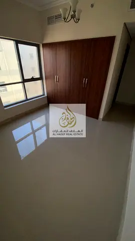 3 غرف وصالة للإيجار على شارع الاتحاد 📍 بجوار فندق العين ✨ مساحات كبيرة + باركن + شهر مجاني